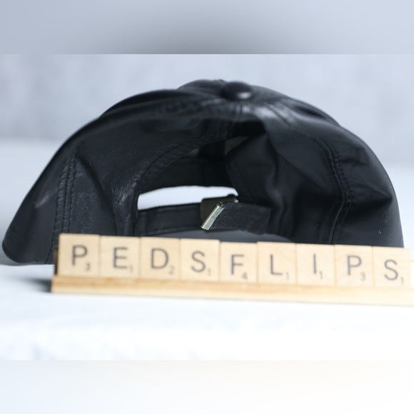 Leather hat - Picture 4 of 8